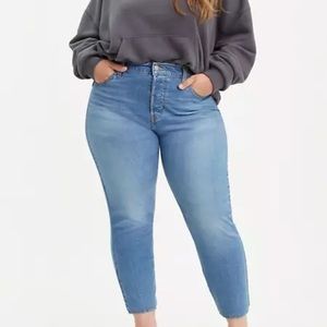PREMIUM LEVIS WEDGIE SKINNY (PLUS)